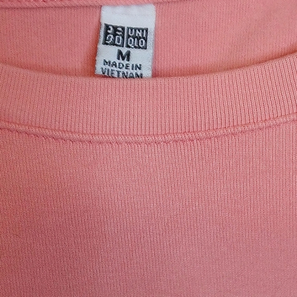 Uniqlo Pink Boxy Cut Short Sleeve T-Shirt - Picture 2 of 3